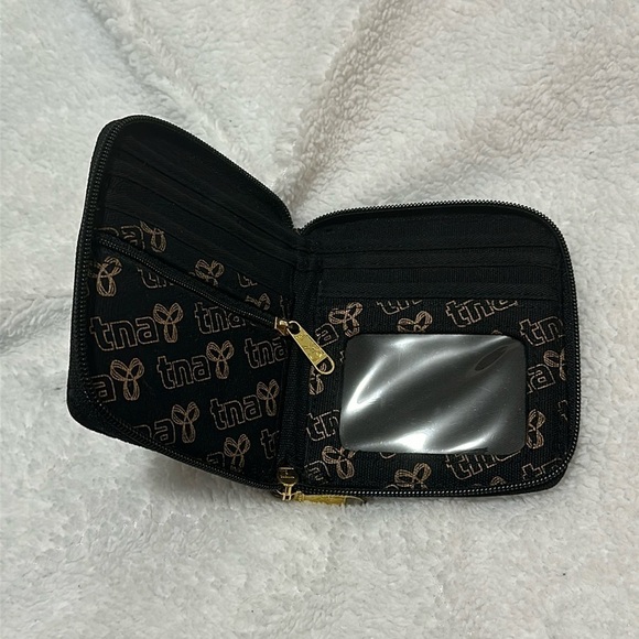 TNA Wallet - Picture 3 of 4